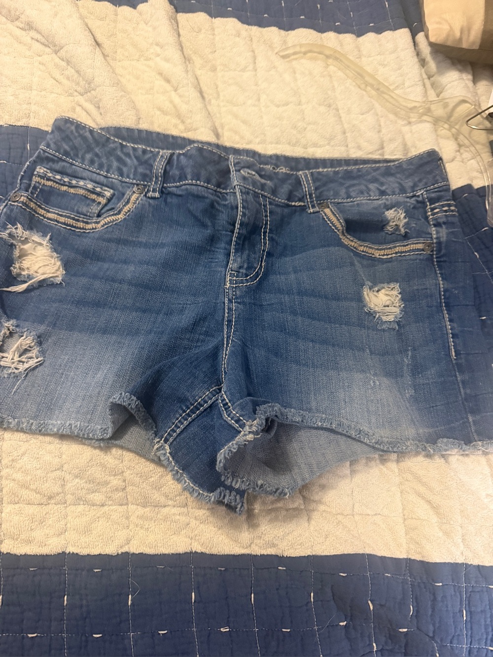 Maurices 11/12 Distressed Denim Shorts Frayed Raw Hem Contrast Stitching.